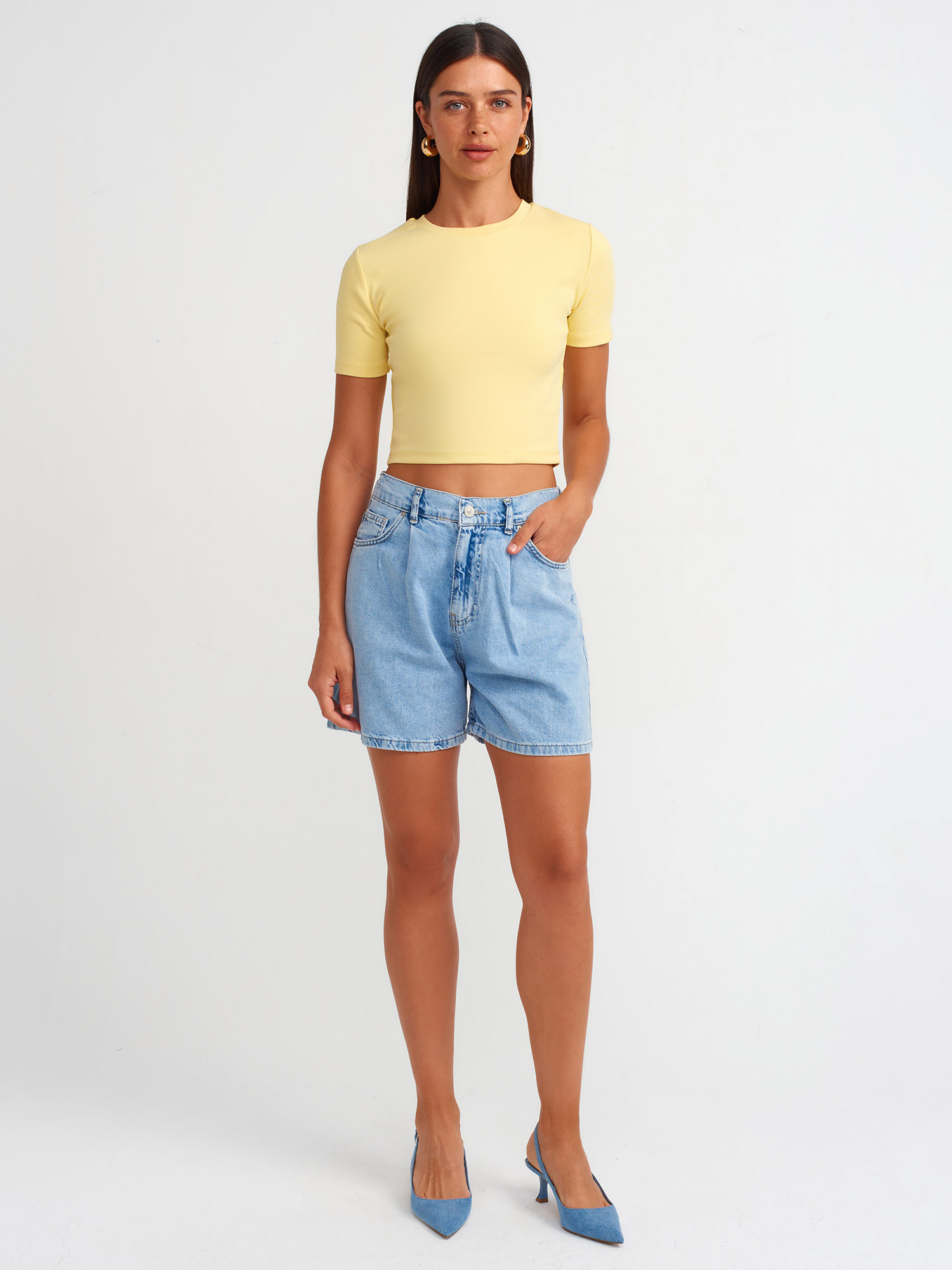 71679 %100 Pamuk Pileli Denim Şort