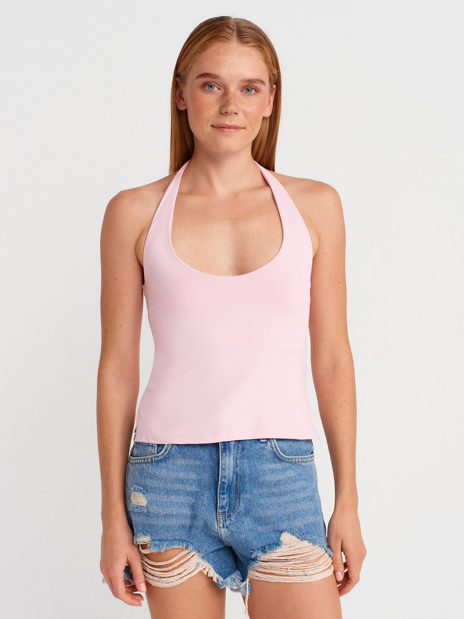 31753 Halter Yaka Top