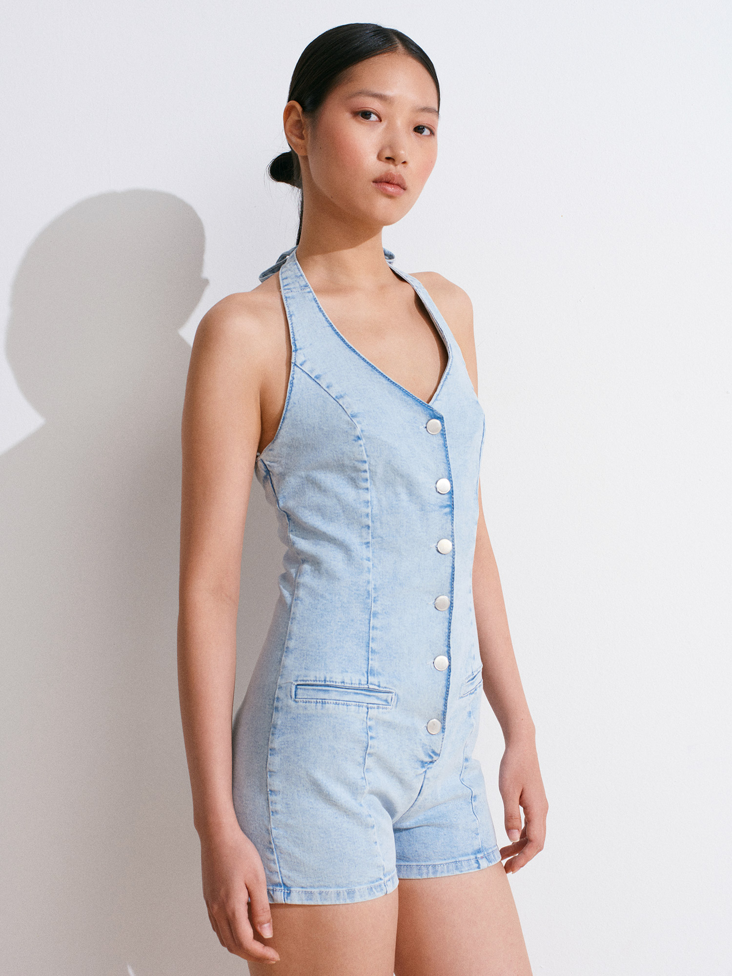 72023 Önü Fletolu Kısa Denim Tulum